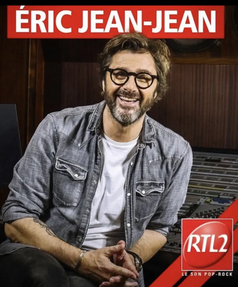 U2 crée lâévénement sur RTL et RTL2