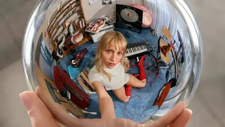 Angèle domine le Top Albums et RnBoi entre dans le Top Singles