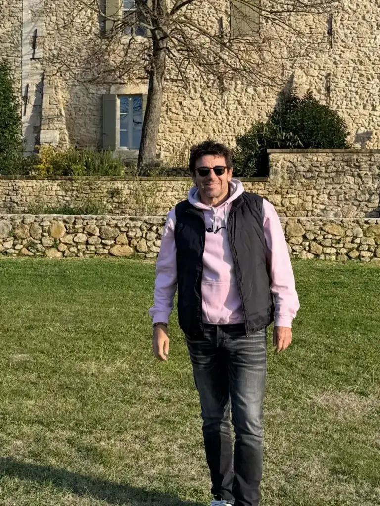 Patrick Bruel : après ses déboires personnels, son hôtel L'Isle de Leos fait aussi face à la crise