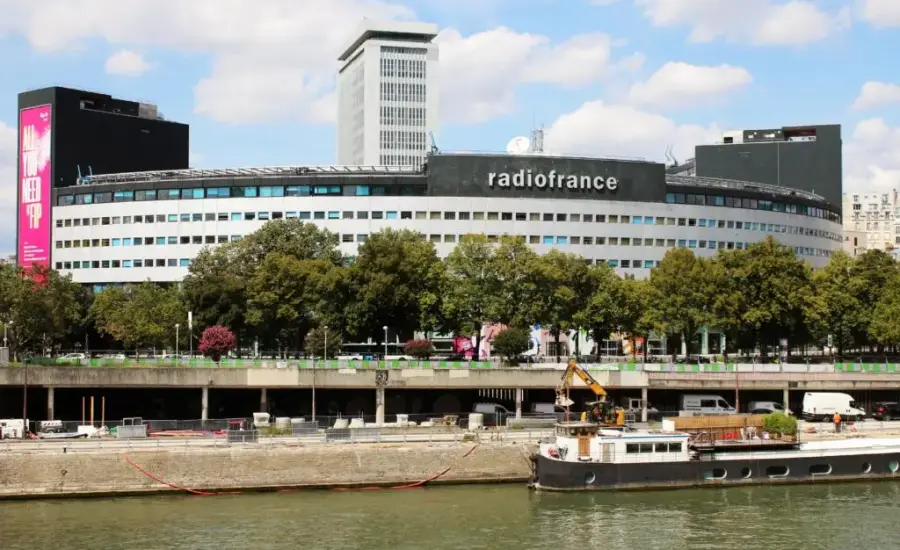 France Inter : une soirée d’humour en totale liberté avec Jérémy Ferrari, Arnaud Tsamère et Baptiste Lecaplain
